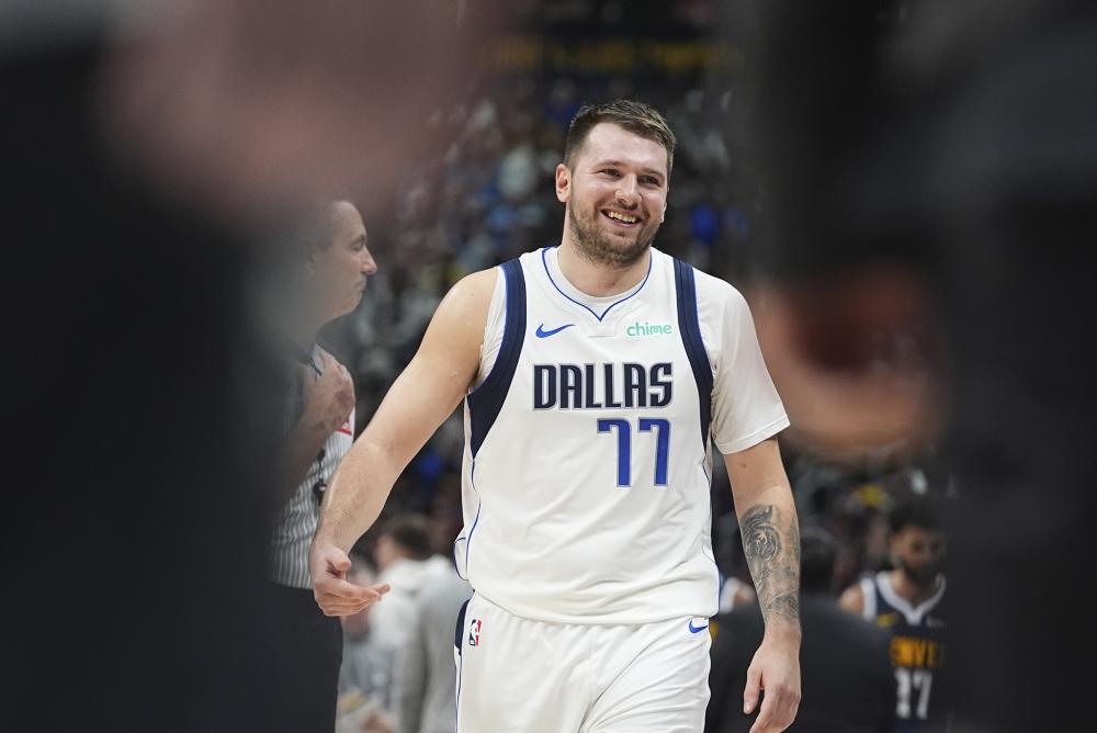 疑让众多球 疑让众多球